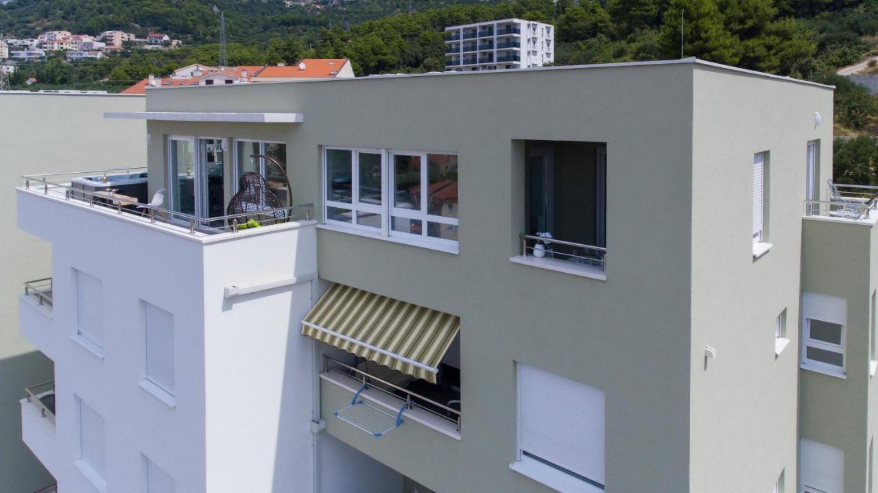 New Penthouse 150 M2 With Private Jacuzzi, Beautiful Sea, City And Island View Leilighet Makarska
