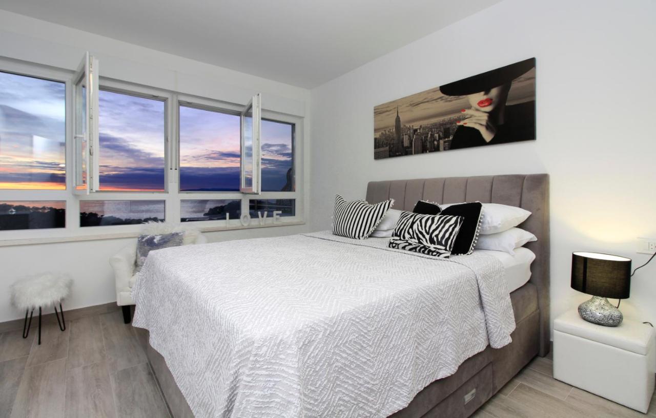 Apartment New Penthouse 150 M2 With Private Jacuzzi, Beautiful Sea, City And Island View