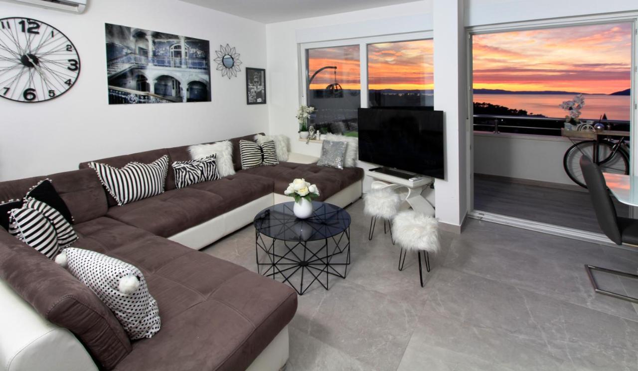 New Penthouse 150 M2 With Private Jacuzzi, Beautiful Sea, City And Island View Apartment Makarska